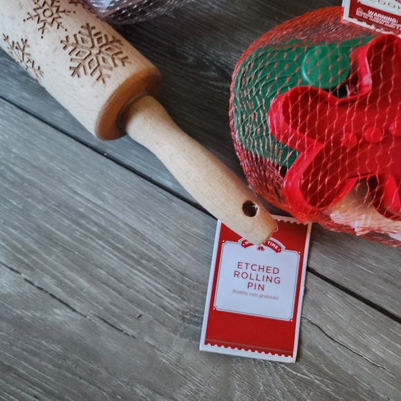 Holiday Baking essentials gift set - Picture 12 of 13